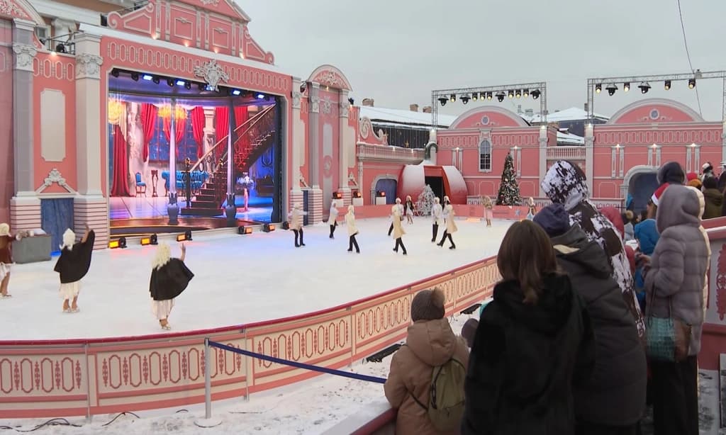 Каток на Конюшенной площади