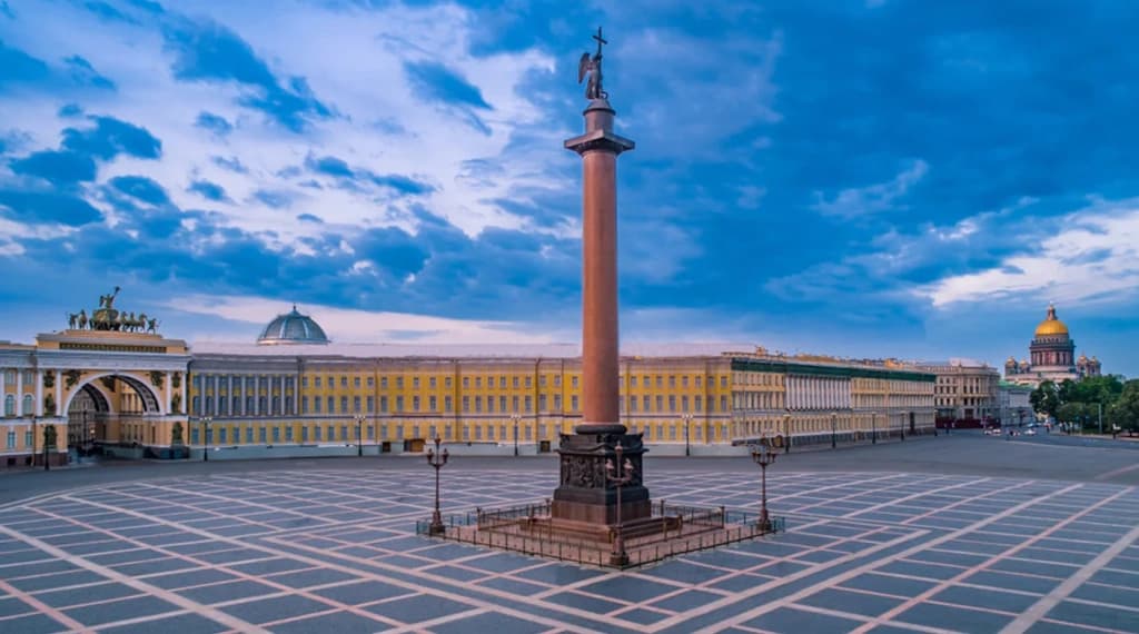 Александровская колонна / Источник