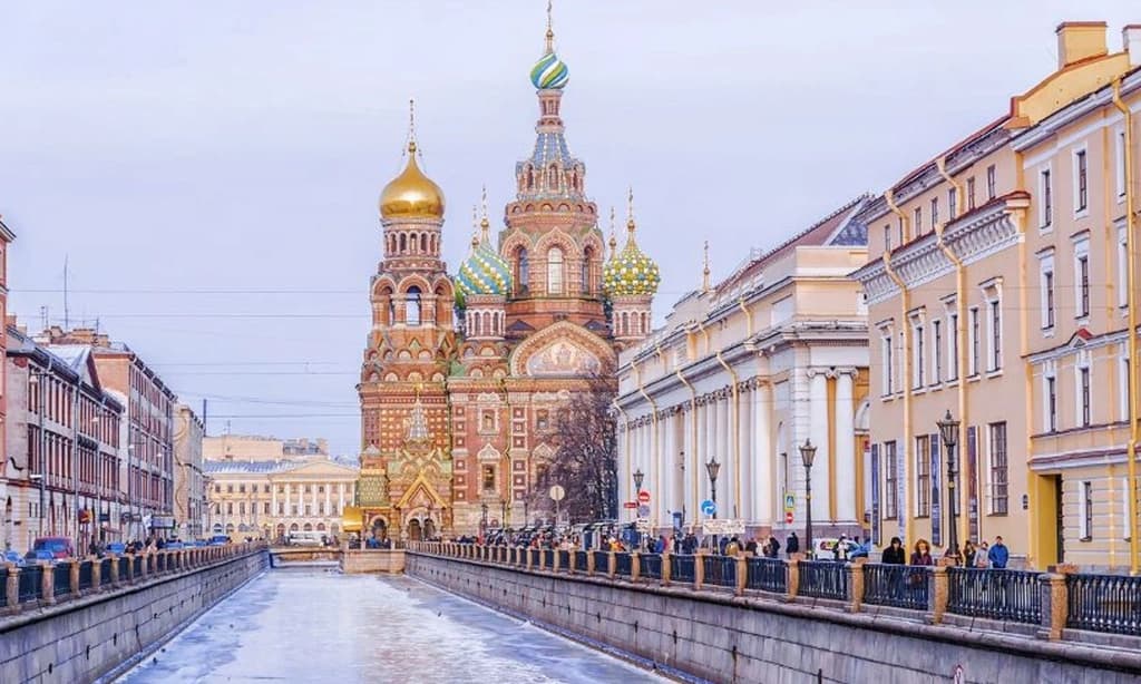 Спас на Крови вид с Казанского моста / ФОТО: www.pac.ru